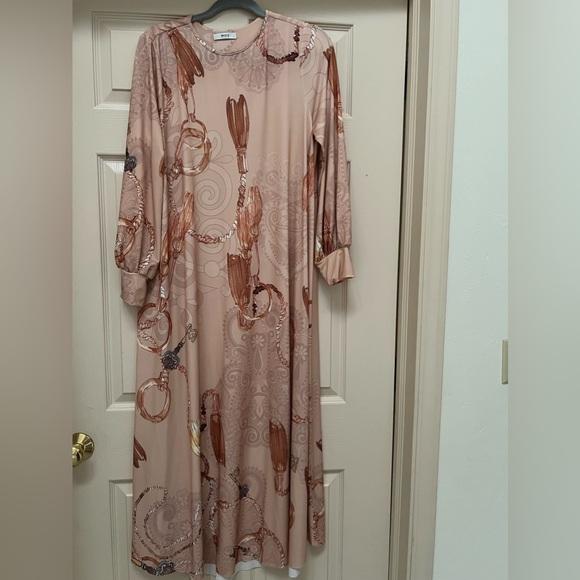 Dresses & Skirts - Long sleeve maxi dress